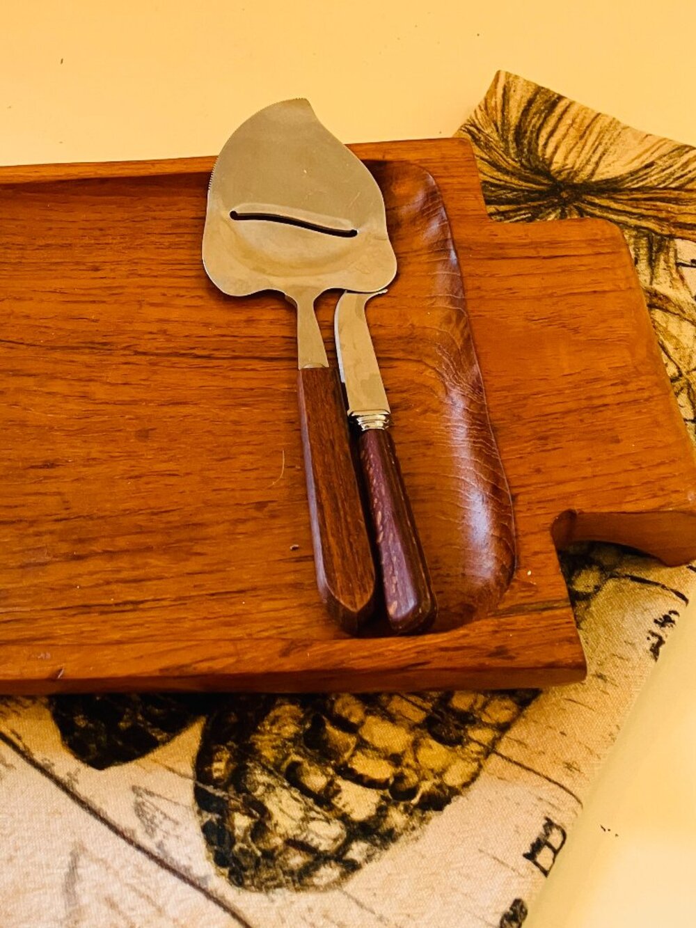 Vintage MCM Teak Wood Cheese/Appetizer Board with Cheese Knife and Slicer